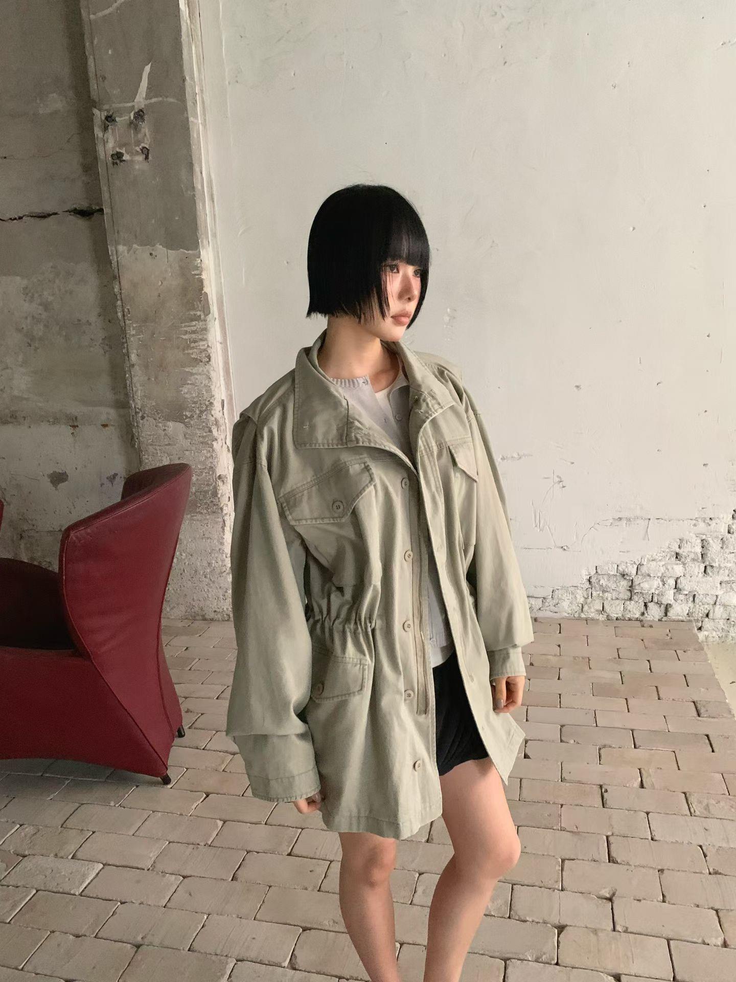 內抽繩霧面迷彩軍裝外套